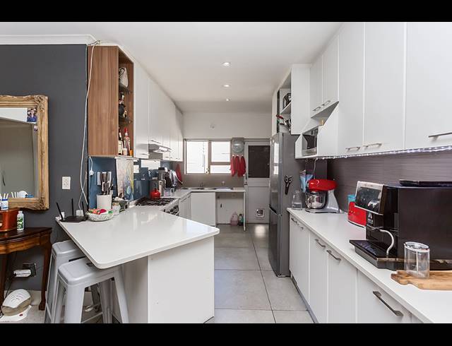 4 BEDROOM HOUSE FOR SALE IN PARKLANDS